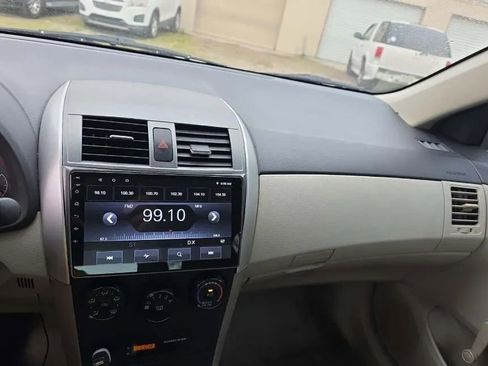 Used 2011 Toyota Corolla S image 4