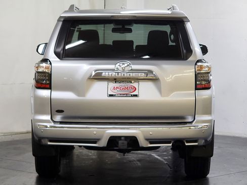 Used 2016 Toyota 4Runner Limited image 6