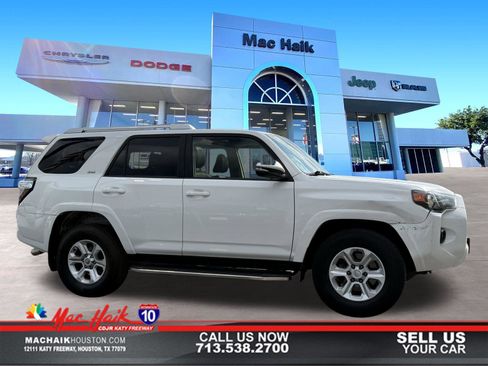 Used 2018 Toyota 4Runner 2WD image 1