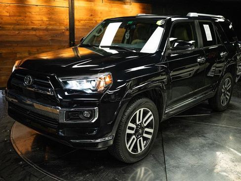 Used 2023 Toyota 4Runner Limited image 2