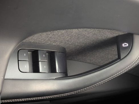 Used 2024 Tesla Model X image 44