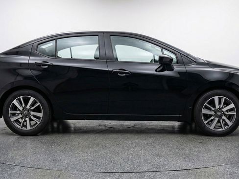 Used 2025 Nissan Versa SV image 11