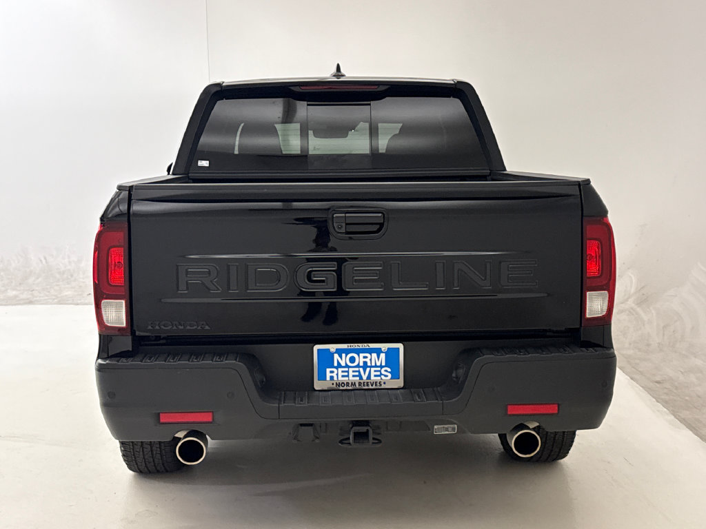 Certified 2025 Honda Ridgeline Black Edition image 8