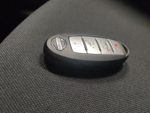 Used 2022 Nissan Sentra SV FWD image 32