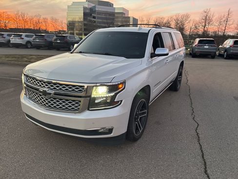 Used 2016 Chevrolet Suburban LTZ image 12