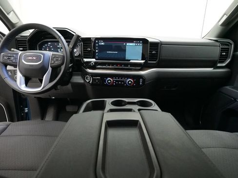 Used 2025 GMC Sierra 1500 Elevation AWD/4WD image 5