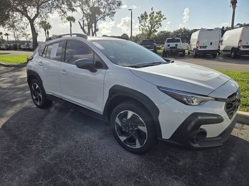 Used 2024 Subaru Crosstrek 2.5i Limited AWD/4WD image 2