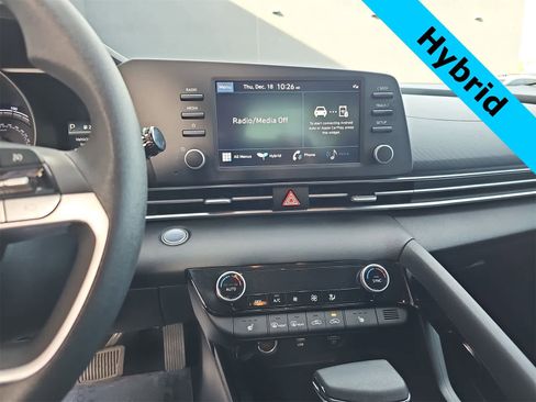 Certified 2023 Hyundai Elantra Blue image 20