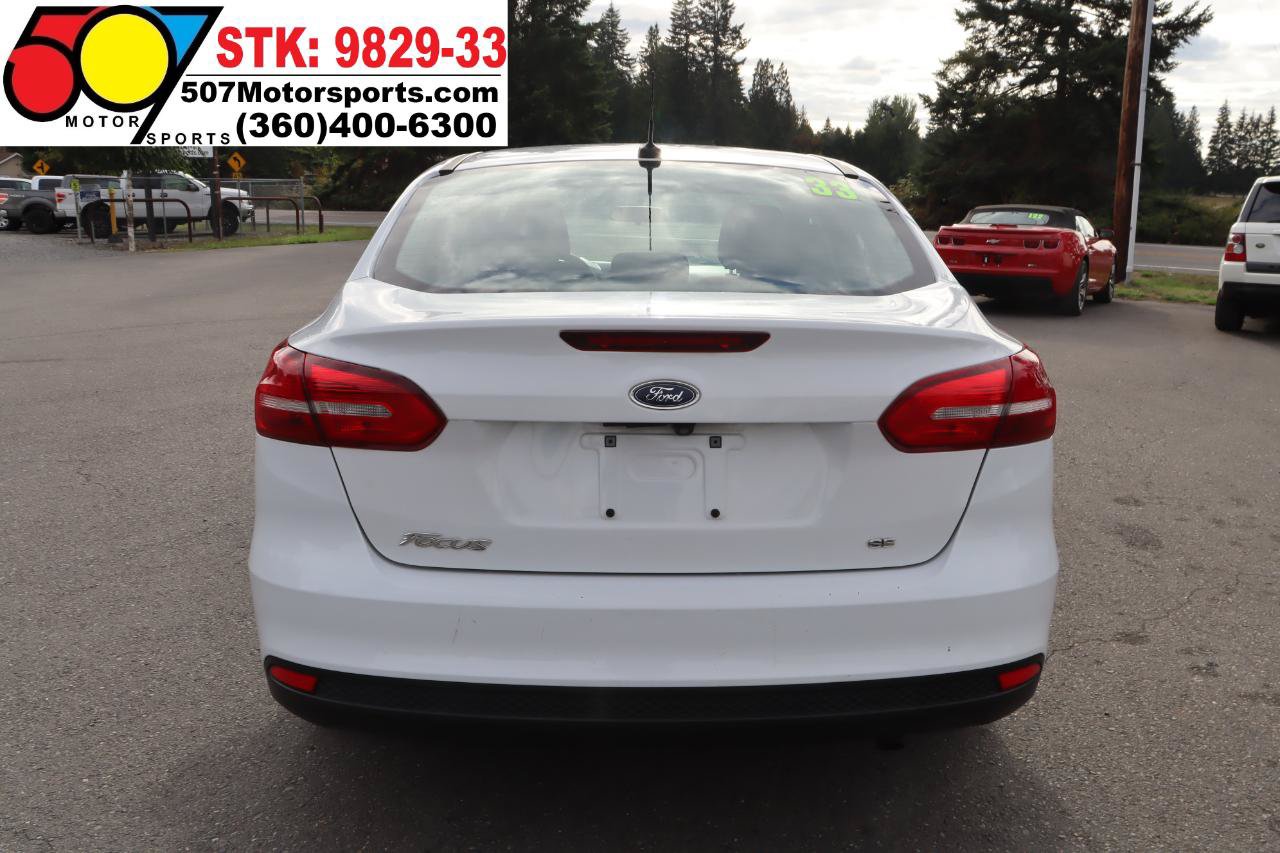 Used 2018 Ford Focus SE FWD image 6