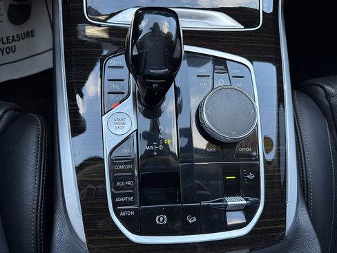 Used 2020 BMW X7 xDrive40i w/ Luxury Seating Package image 27