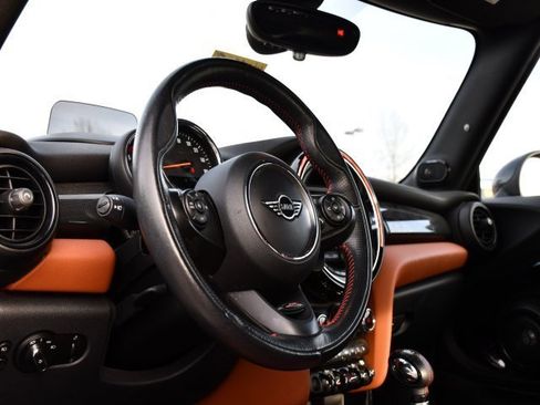 Used 2019 MINI Cooper S image 14