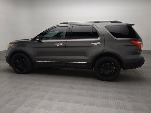 Used 2015 Ford Explorer XLT w/ Equipment Group 202A FWD image 3