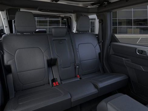 New 2025 Ford Bronco Badlands image 11