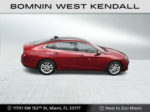 Used 2017 Chevrolet Malibu LT image 18