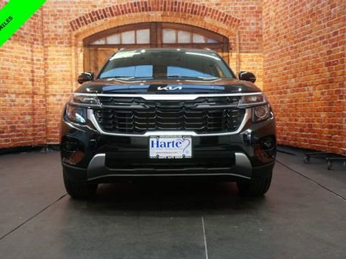 Used 2025 Kia Seltos EX w/ EX Sunroof Package image 2