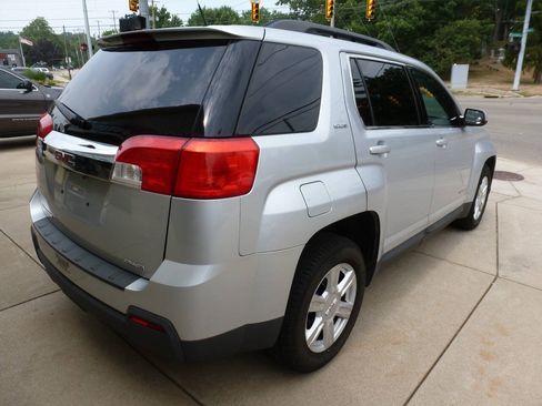 Used 2015 GMC Terrain SLE AWD/4WD image 2
