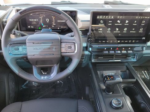 New 2026 GMC Hummer EV 4x4 Crew Cab w/ LPO, Dark Essentials Package image 8