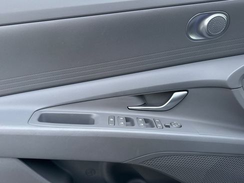 Certified 2025 Hyundai Elantra Blue image 14