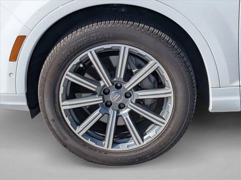 Used 2019 Audi Q7 3.0T Premium Plus w/ Premium Plus Package AWD/4WD image 19