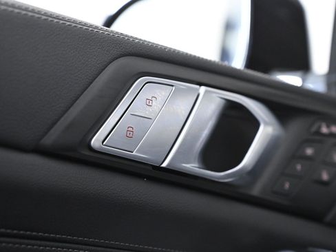 Used 2022 BMW X7 xDrive40i w/ M Sport Package image 25