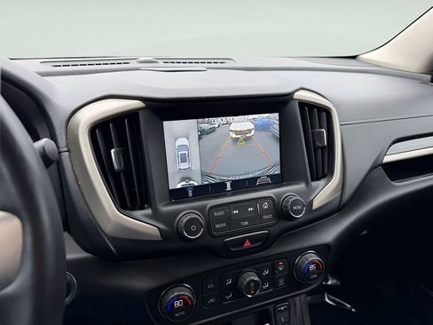 Used 2018 GMC Terrain Denali w/ Advanced Safety Package image 25