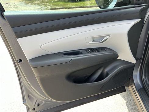 New 2025 Hyundai Tucson SEL image 11