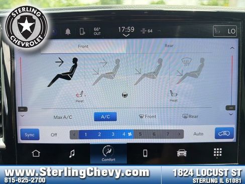 Used 2023 Chrysler Pacifica Touring-L FWD image 21