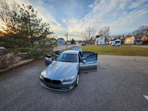Used 2011 BMW 528i Sedan image 49