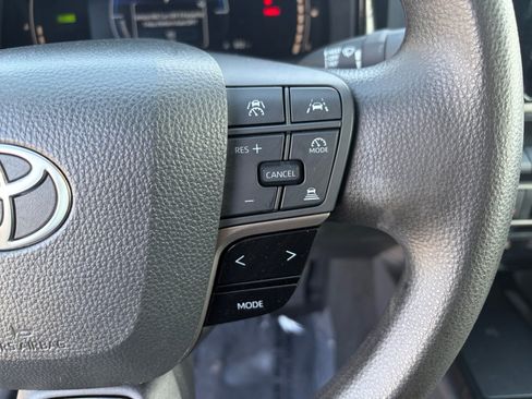 Used 2025 Toyota Camry LE FWD image 15