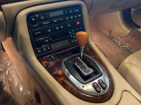 Used 2006 Jaguar XK8 Convertible RWD image 23