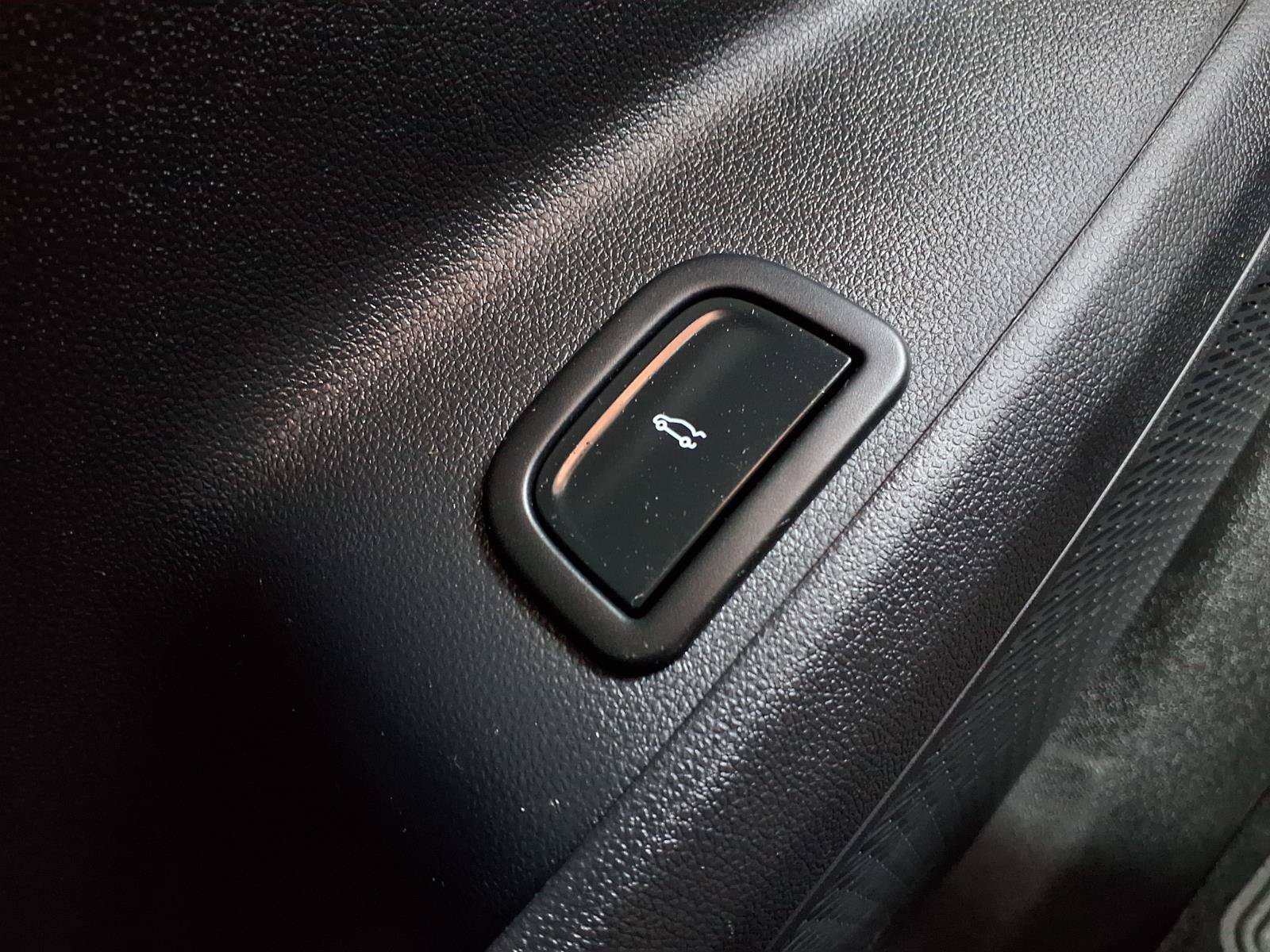 Used 2026 Chevrolet Traverse LT AWD/4WD image 16