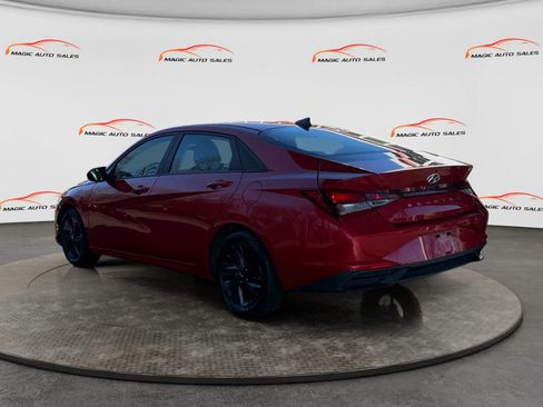 Used 2021 Hyundai Elantra SEL w/ Convenience Package image 6