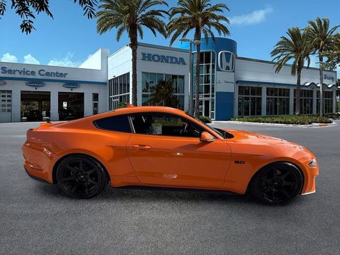 Used 2021 Ford Mustang GT Premium w/ Carbon Sport Interior Package RWD image 9