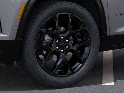 New 2026 Chevrolet Traverse RS w/ LPO, Floor Liner Package image 9