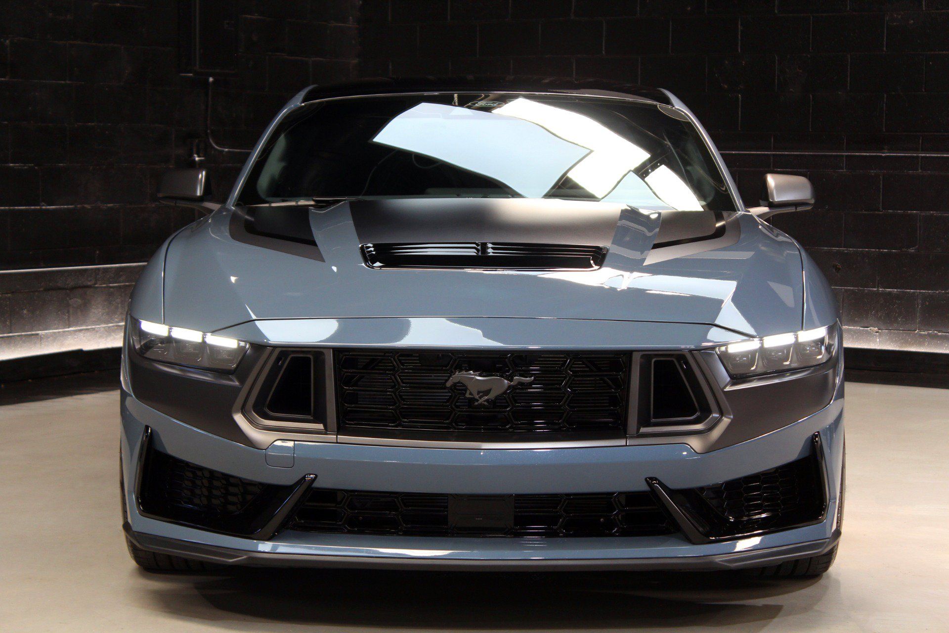 Used 2025 Ford Mustang Dark Horse RWD image 13