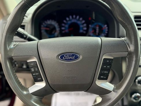 Used 2016 Ford Fusion Titanium FWD image 12