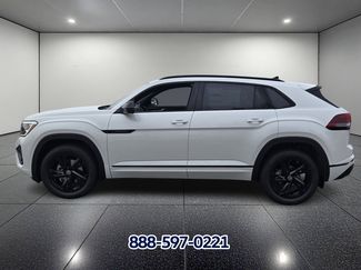 New 2026 Volkswagen Atlas Cross Sport SEL R-Line video 2