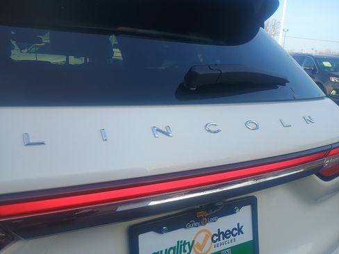 Used 2022 Lincoln Corsair AWD w/ Equipment Group 101A image 10