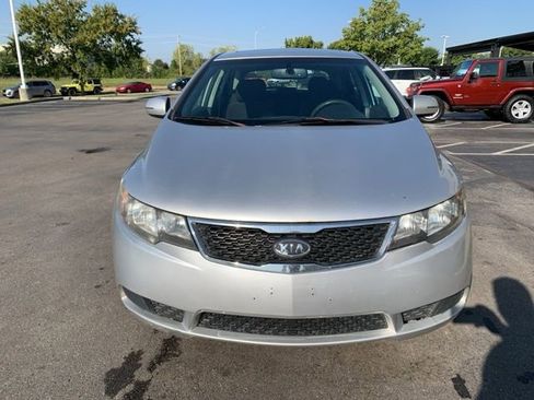 Used 2011 Kia Forte EX image 8