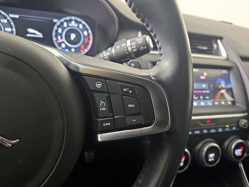 Used 2020 Jaguar E-PACE R-Dynamic SE image 24