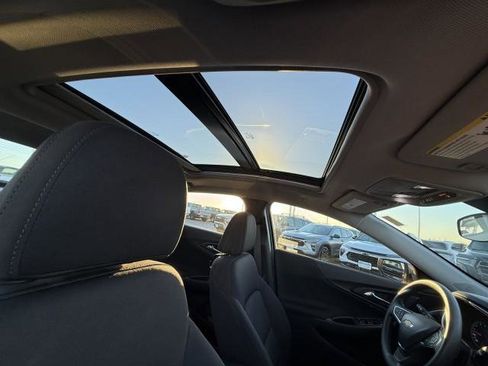 Used 2024 Chevrolet Malibu LT image 24