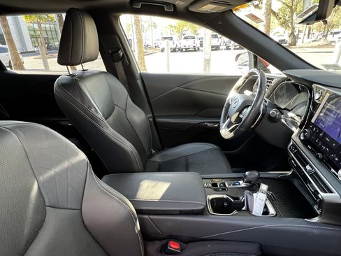 Used 2024 Lexus RX 350 Premium Plus w/ Convenience Package image 46