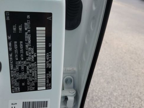 Used 2023 Toyota Highlander LE image 37