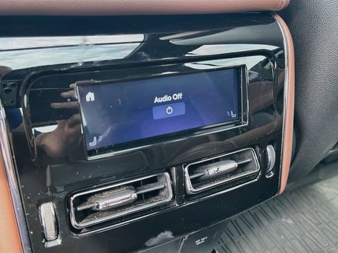 Used 2025 Lincoln Aviator Reserve w/ Equipment Group 201A AWD/4WD image 28