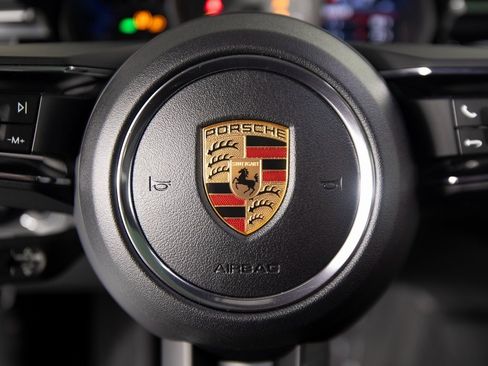 New 2026 Porsche Macan S image 24