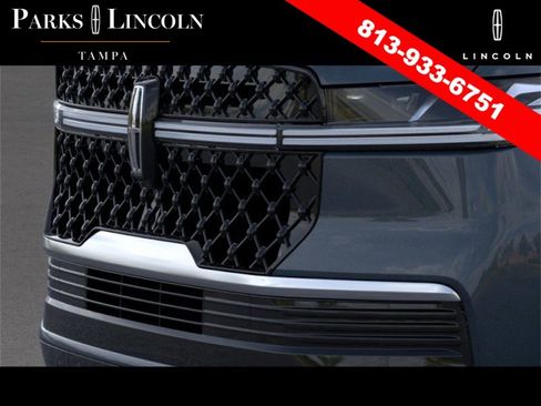 New 2025 Lincoln Navigator Reserve w/ Jet Appearance Package image 17