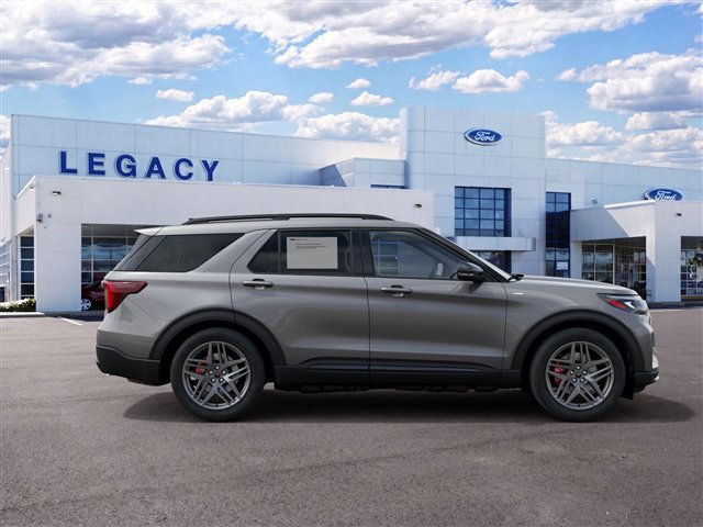 New 2027 Ford Explorer ST-Line w/ Premium Package RWD image 5