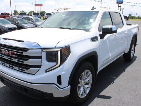 Used 2023 GMC Sierra 1500 SLE RWD image 4