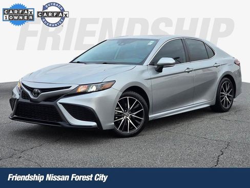Used 2023 Toyota Camry SE w/ Convenience Package image 1