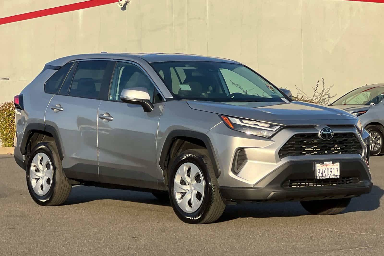 Certified 2025 Toyota RAV4 LE AWD/4WD image 5